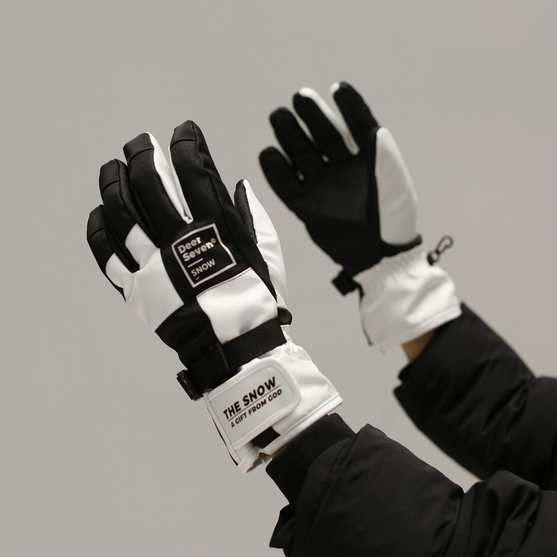 高颜值棋盘格滑雪手套女防水触屏