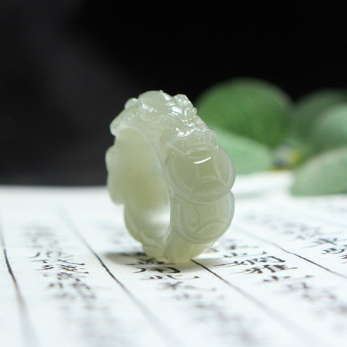 雕刻戒指和田玉貔貅指环盘龙扳指可定制接加工葫芦梅花多种玉戒
