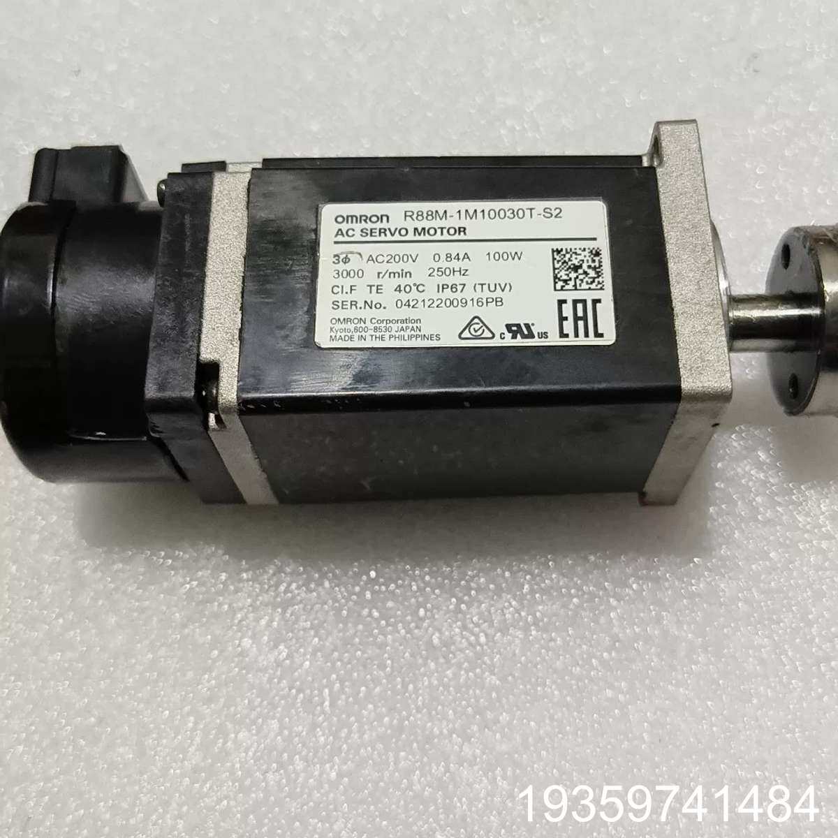 R88M-1M10030T-S2伺服电机，100w单电议价