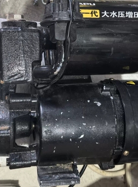 佳普新一代大水压增压泵，黑色，带黄色警示标签， 议价