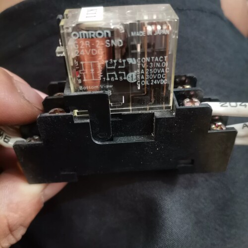 议价：欧姆龙继电器G2R-2-SND，24VDC带底座整套！共8套图片