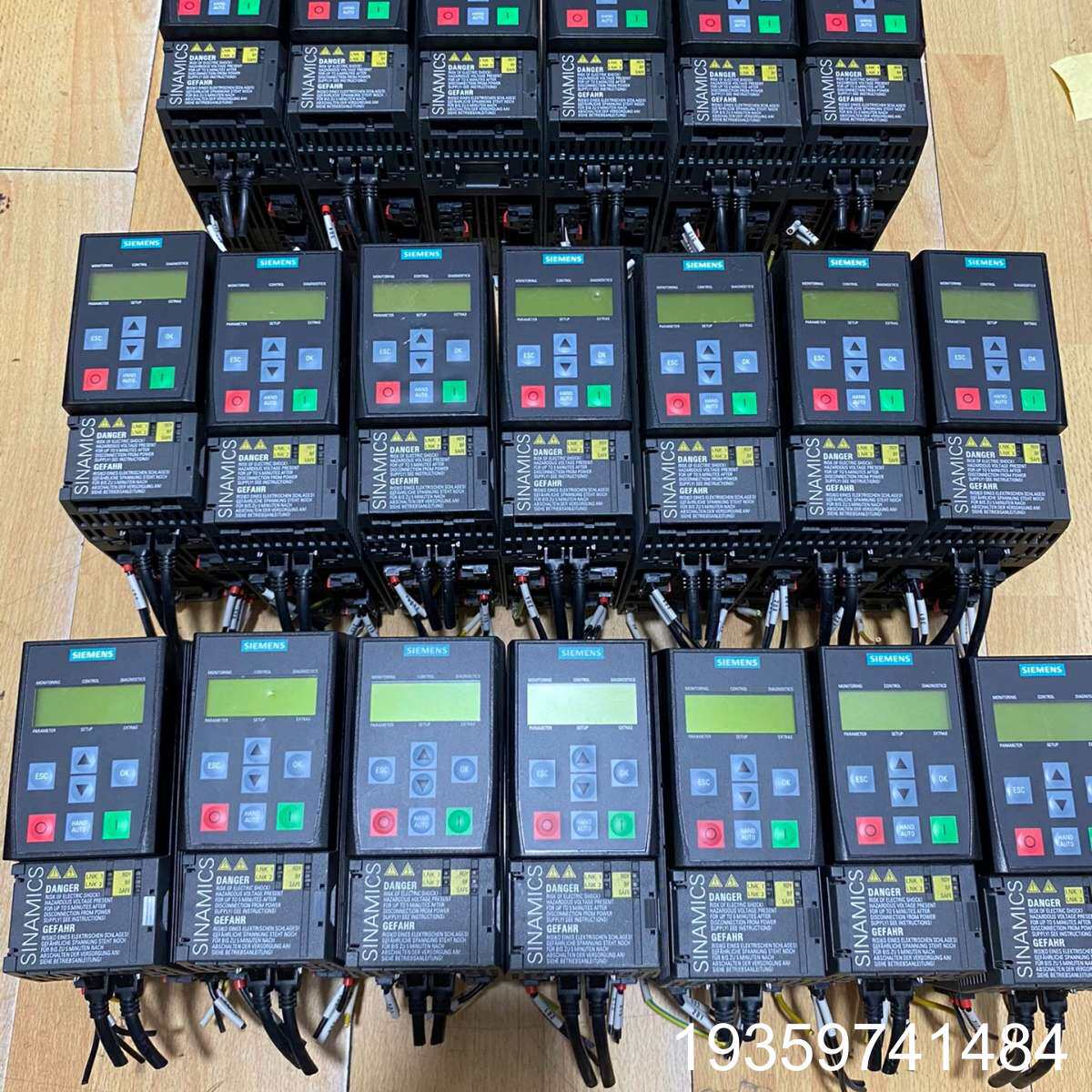 变频器，型号6SL3210-1KE11-8UF2，议价