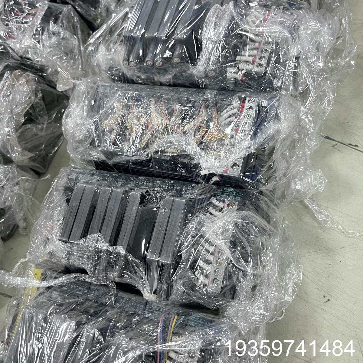 PLC AFP7CPS31E，AFP7PP04T，AFP议价