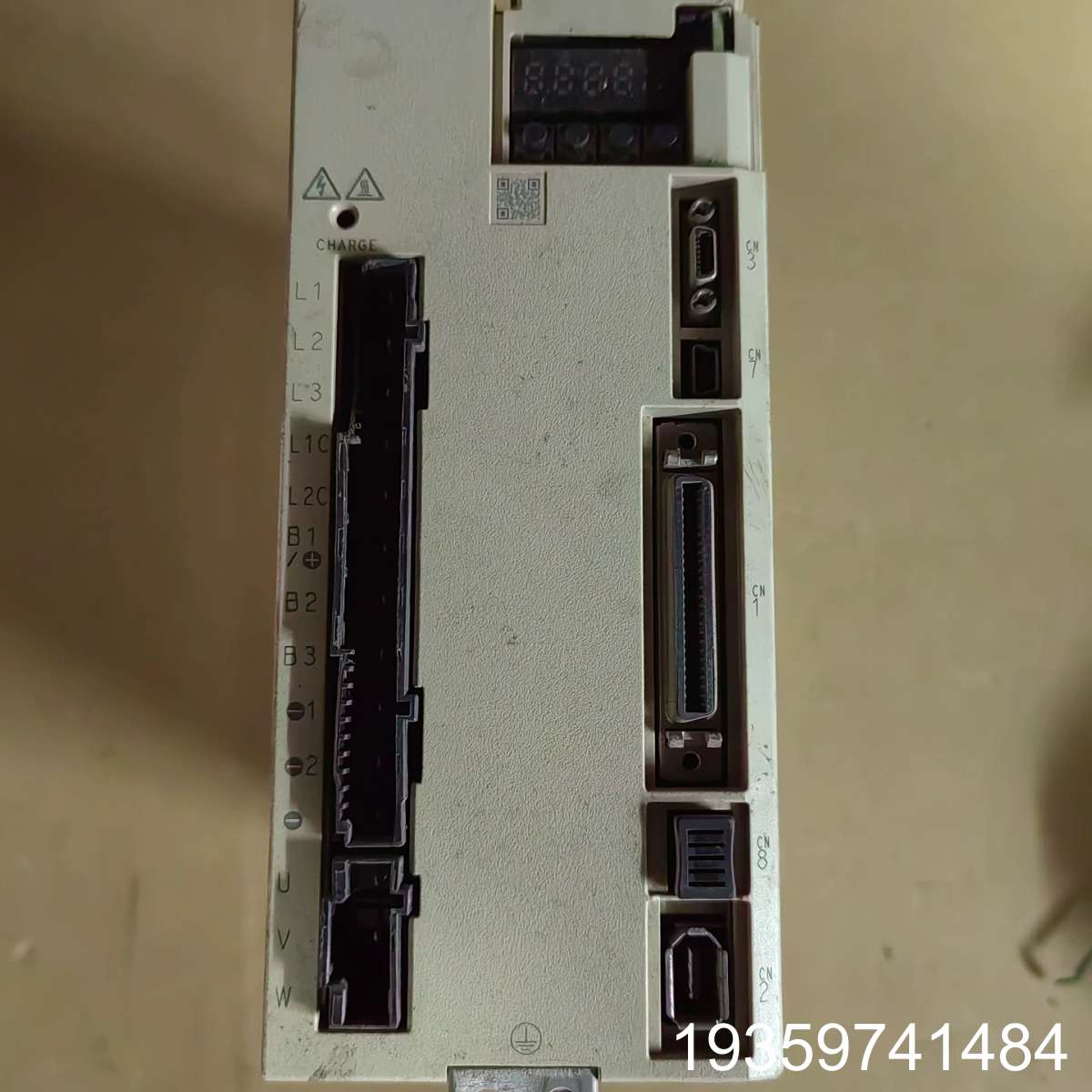 驱动器 SGD7S-5R5A00A002议价