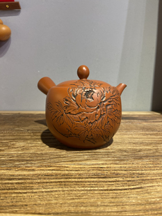 日本常滑烧已故名匠贤治作老朱泥雕刻立体牡丹花侧把急须泡茶壶