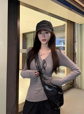 韩版修身正肩V领长袖T恤2025春秋新款显瘦辣妹灰色百搭打底衫上衣