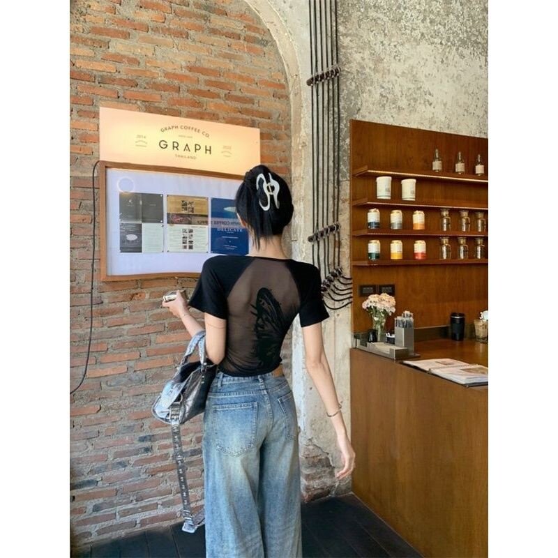 夏季26新款蝴蝶图案短袖女纯欲风露背设计感修身显瘦爆款女装上衣