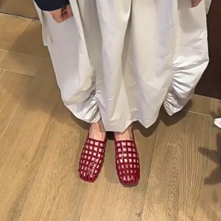 适合夏天的小单鞋编织鞋女镂空透气凉鞋韩版复古百搭方头红色皮鞋