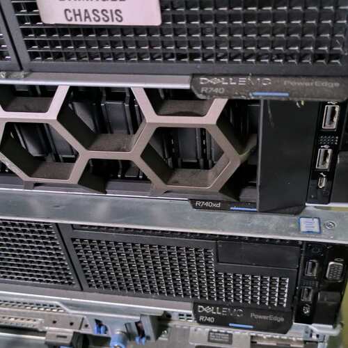 议价戴尔 DELL R740 2.5寸 8盘位 准系统：双散