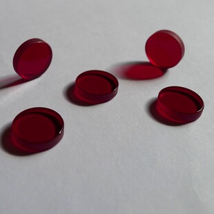 HB630 红色滤光片 透红色 前截止后通过 直径5mm,厚度2mm Φ5*2mm