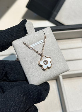 日韩简约风五叶草玫瑰金项链女网红百搭锁骨链钛钢链条镶嵌白贝母