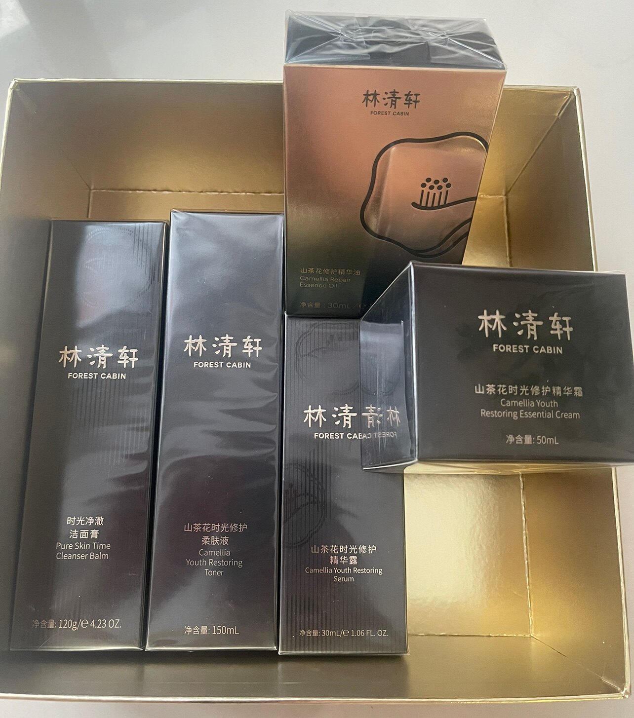 林清轩时光洁面120g柔肤液150ml油30ml霜50ml精华露30ml淡纹15ml属于什么档次？