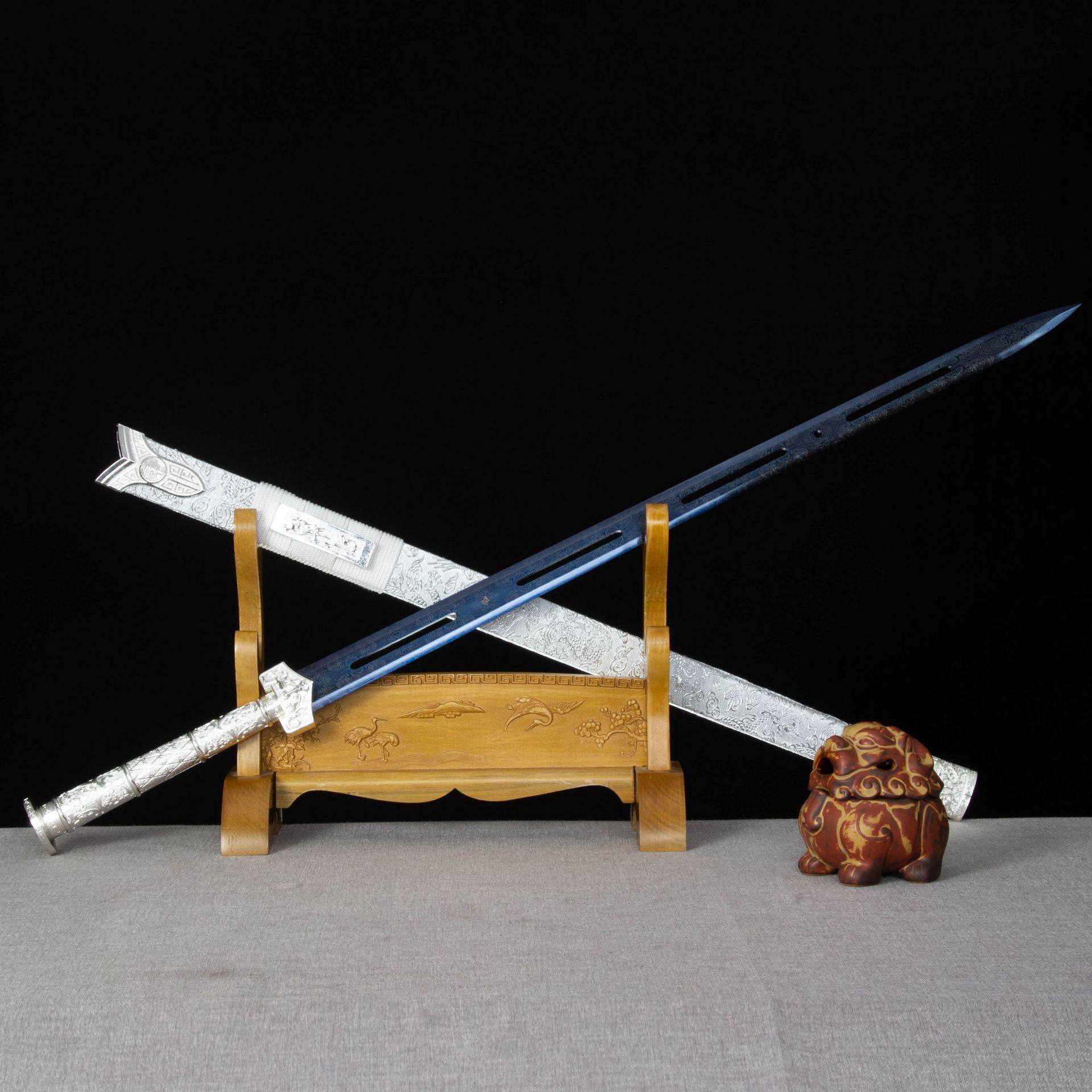 龙泉市刀剑高锰钢冰魄汉剑手工锻打春秋汉剑一体宝剑冷兵器未开刃,特色手工艺,剑袋,淘宝优惠券,粉丝福利购,淘宝优惠卷