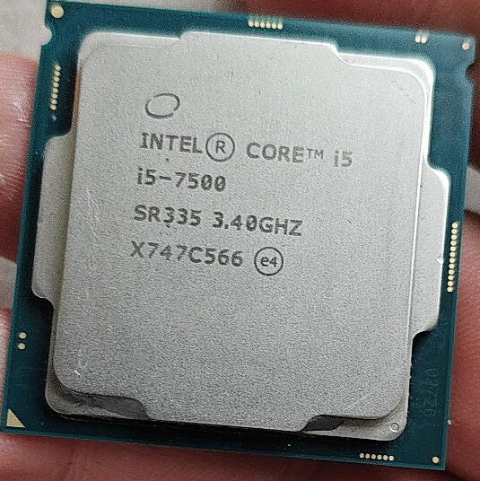 i3 6100 7100 8100 i5 6400 6500 7500 8500 8600 i76700 7700CPU图片