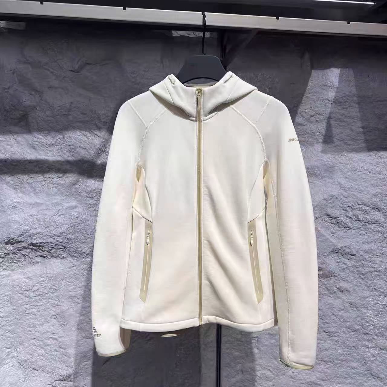 安踏POLARTEC抓绒加厚针织上衣