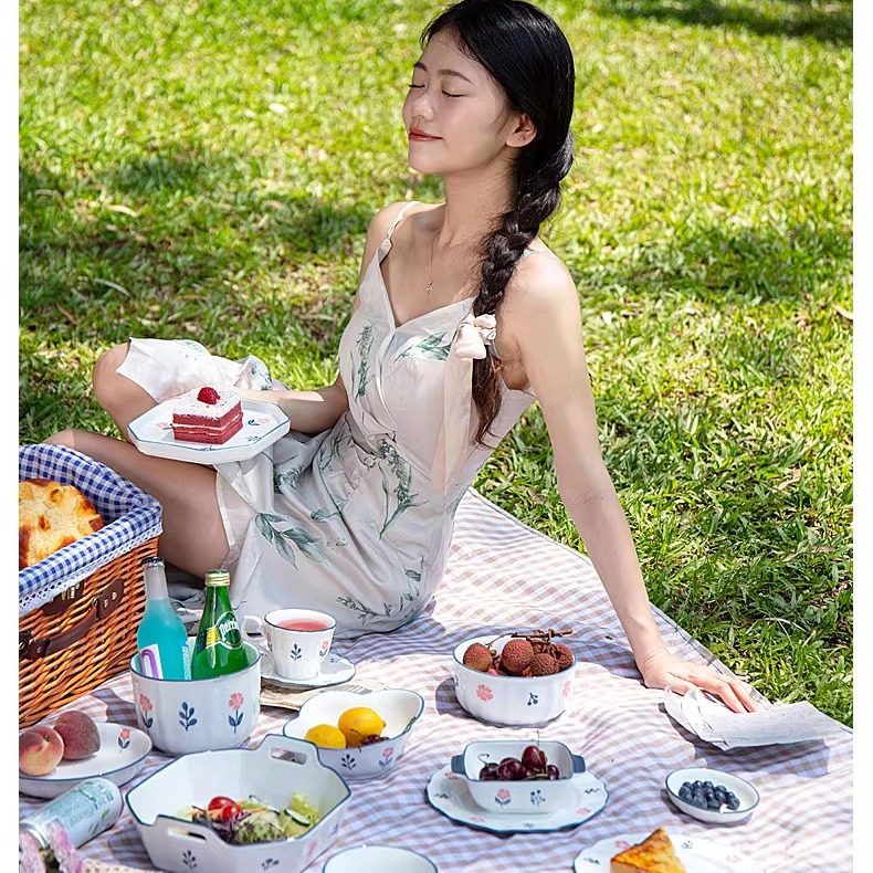 顺祥精致北欧风釉下彩小清新饭碗