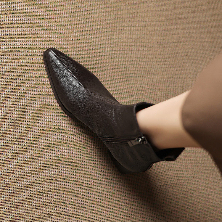 大码34-42码秋冬新款单靴粗跟真皮短靴女复古加绒保暖高跟马丁靴