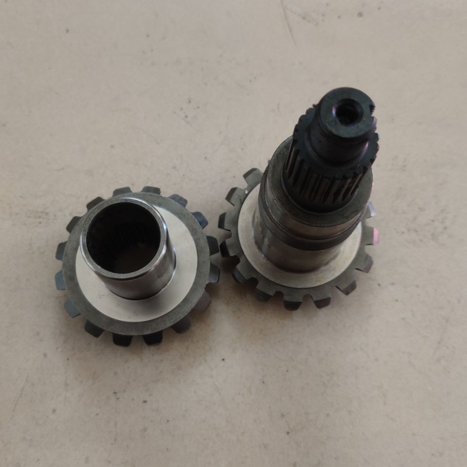 劲工胶轮式挖掘机上箱齿轮上传