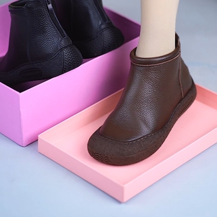 2025年春秋新款真皮手工平底圆头马丁靴头层牛皮后拉链软底短靴女