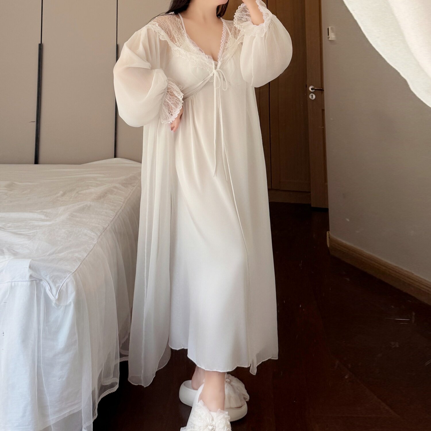 加肥加大码冰丝吊带睡裙两件套胖mm睡袍200斤性感带胸垫睡衣女夏