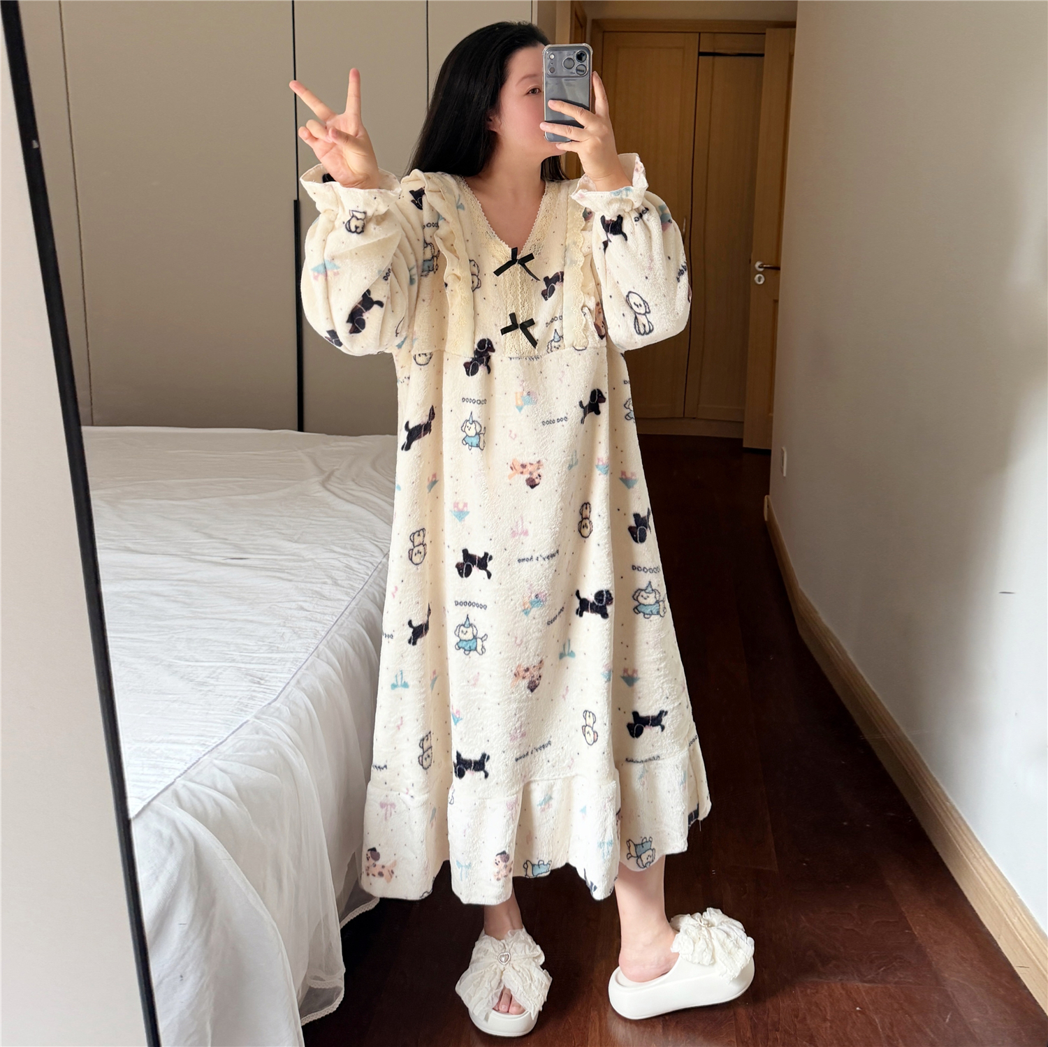 冬新品加大加肥胖MM大码250斤睡衣法兰绒家居服长款宽松保暖睡裙