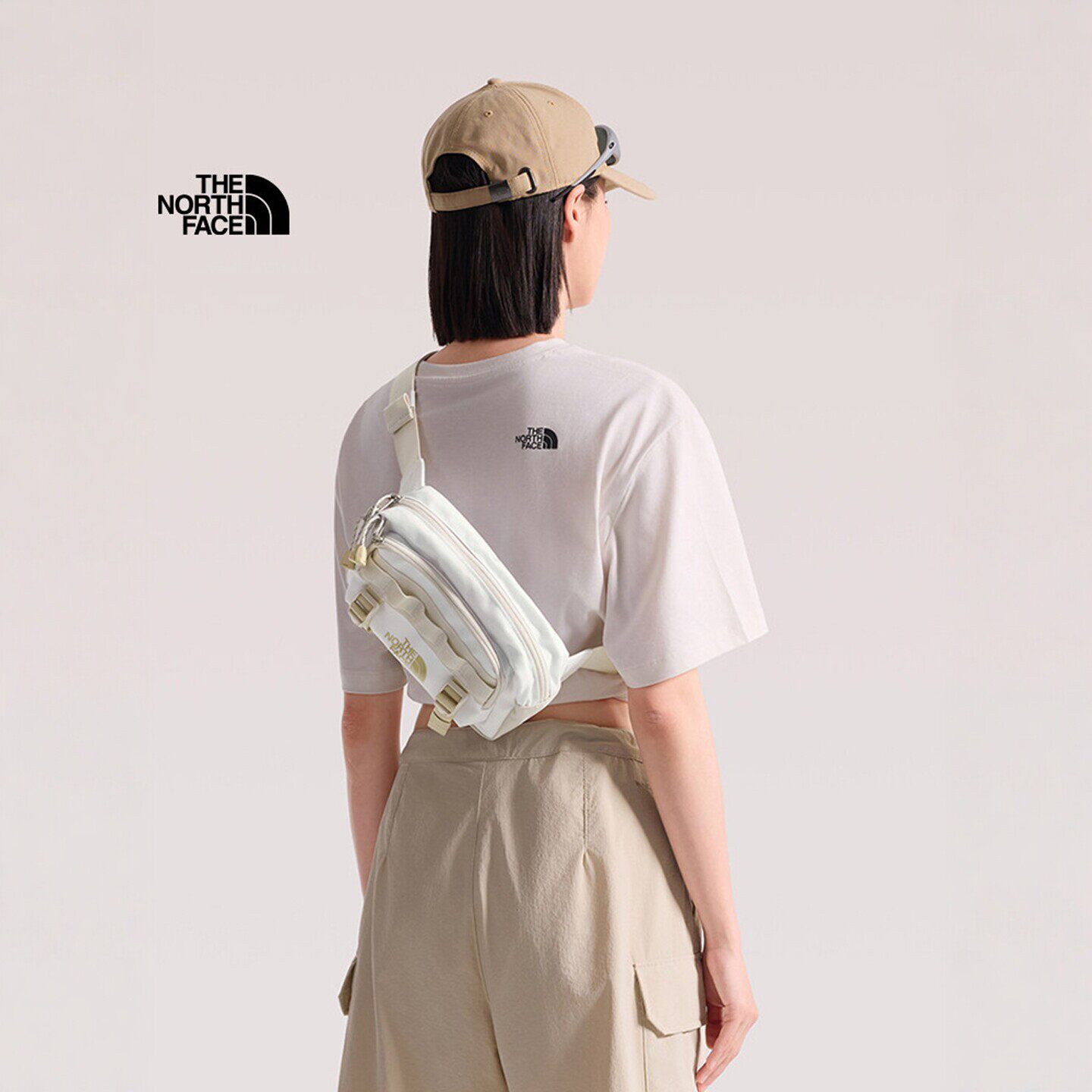 北面男女款4L轻便户外登山腰包