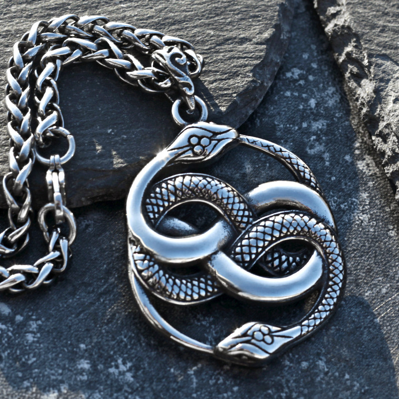 复古永恒之蛇项链男日韩个性潮人吊坠挂饰百搭钛钢毛衣链嘻哈街头