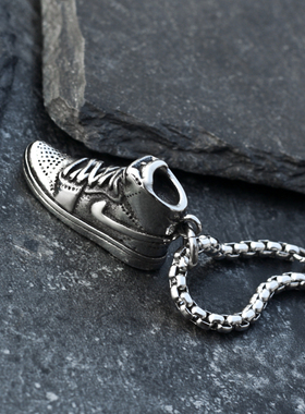 钛钢学生饰品单身风夜店吊坠项链