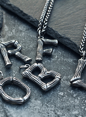 网红26个英文字母项链男钛钢