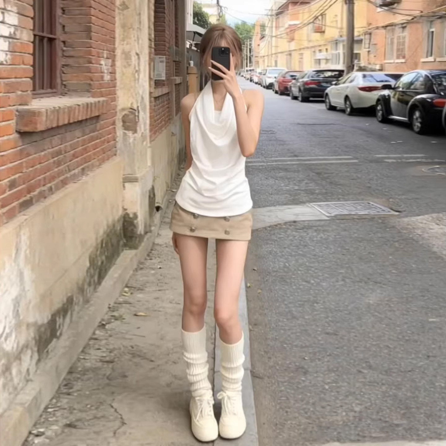 独特漂亮巨好看穿搭一整套白色挂颈上衣裙子女夏季2026新款套装裙