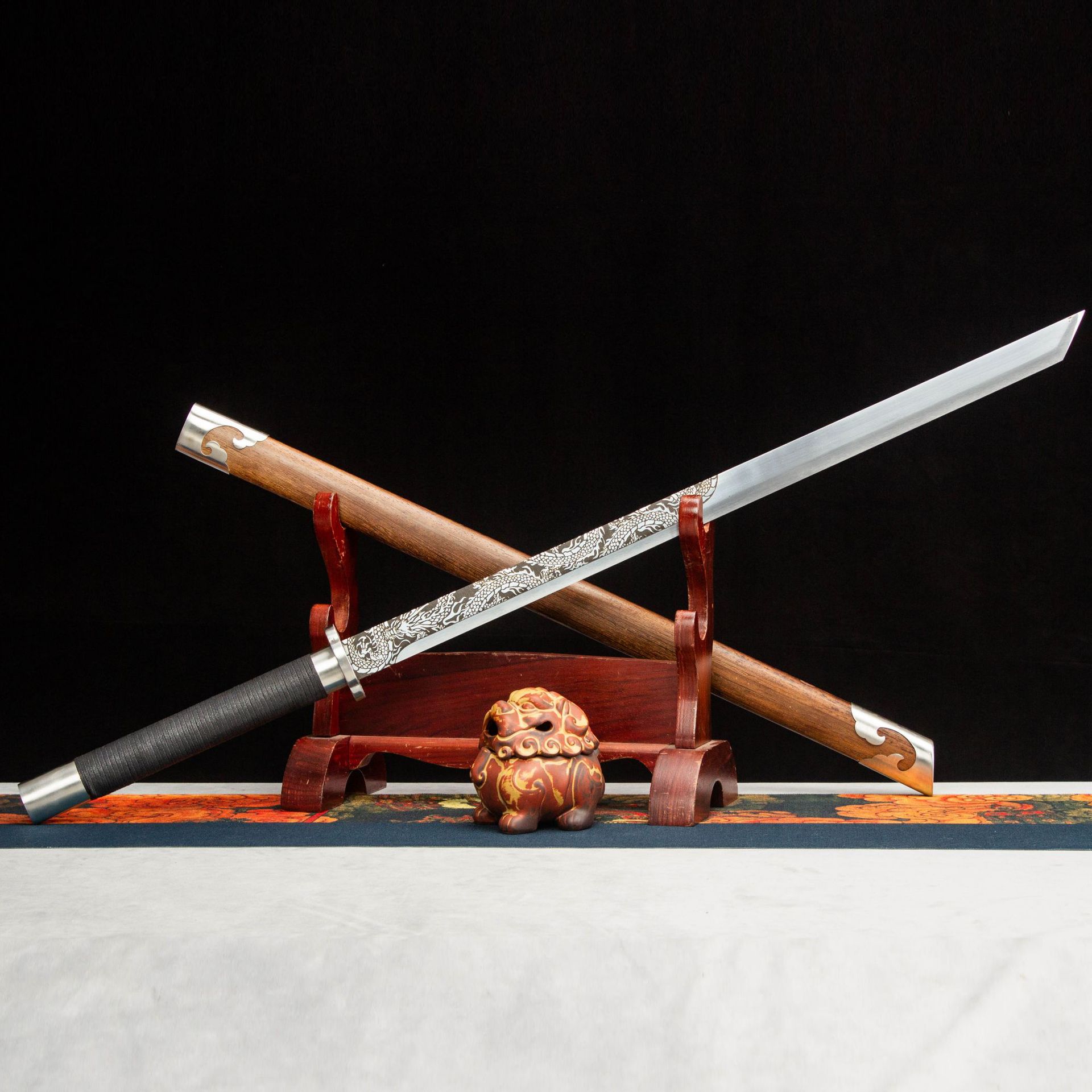 龙泉市刀剑高锰钢手工锻打双手唐横刀防身冷兵器直刀硬宝剑未开刃