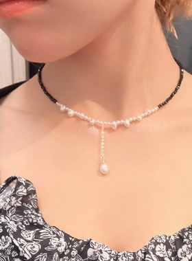 天然淡水珍珠项链女新款小众设计巴洛克风黑水晶串珠锁骨链装饰链