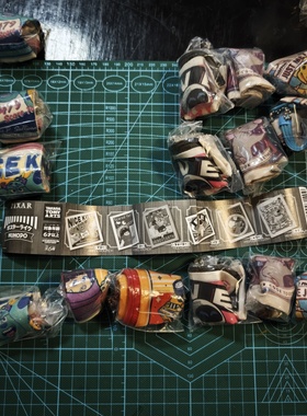 皮克斯TARTS扭蛋零钱包挂件怪物电力公司瓦力料理鼠王 飞屋环游记