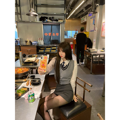 马甲女外穿冬学院风内搭冬装