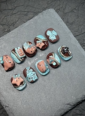 晒黑的hello Kitty纯手工原创设计穿戴甲短款可爱卡通猫眼美甲