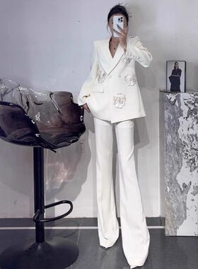 秋冬款白色轻奢气质钉花西服外套阔腿裤两件套装女946
