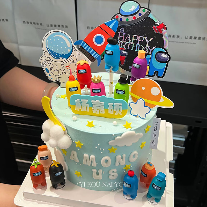 网红狼人杀太空蛋糕装饰摆件五角星飞船人偶儿童生日甜品烘焙插件