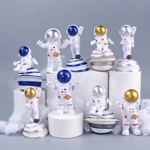 塑料款 饰 星际宇航员太空人3件套跨境车载公仔桌面摆件蛋糕装
