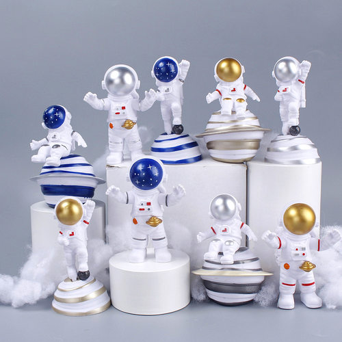 塑料款星际宇航员太空人3件套跨境车载公仔桌面摆件蛋糕装饰