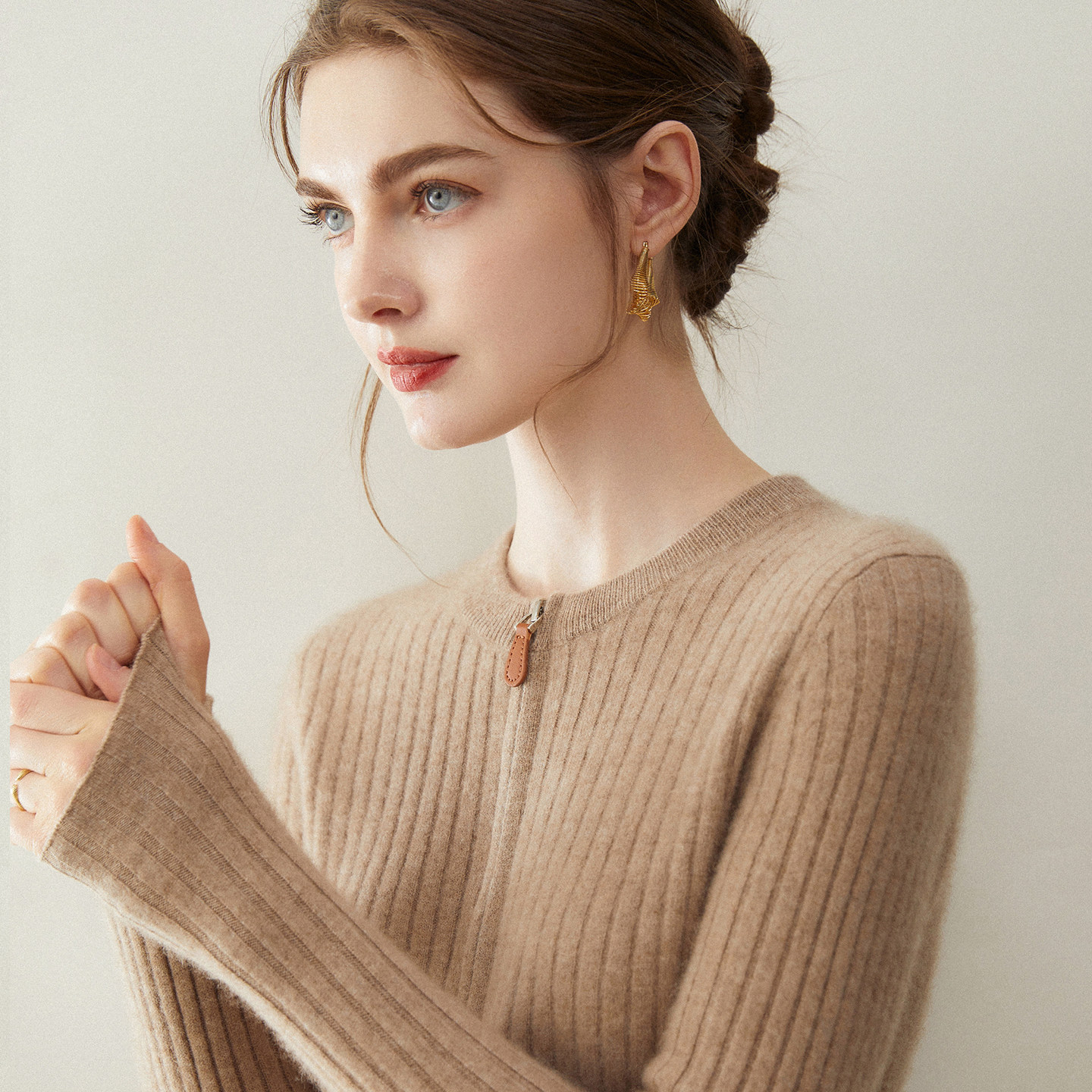 LP同款~100%纯山羊绒针织开衫女圆领双拉链坑条时尚修身毛衣外套