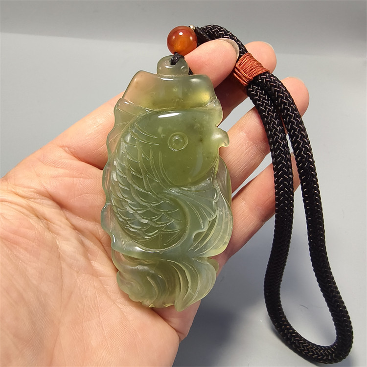 天然玉石岫玉岫岩玉手把件手玩件精雕裸石原石手把石富贵有余 鱼