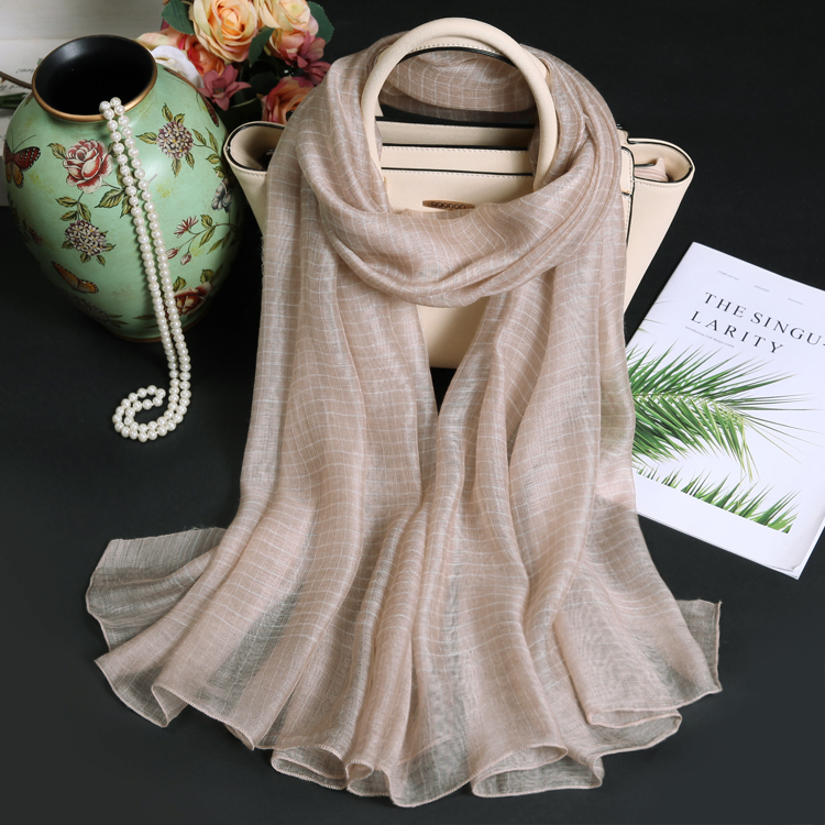 韩版小格子羊毛桑蚕丝巾女真丝围巾2019新款春秋冬气质披肩藕粉色