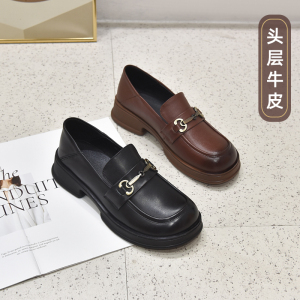 大丫丫大码女鞋41-43秋款头层牛皮宽胖脚肥低跟复古乐福鞋15-505