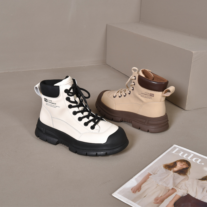 大丫丫大码女鞋牛皮厚底款马丁靴