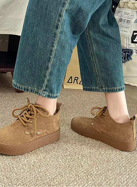 宽胖脚肥大码女鞋41-43码2024冬款真皮纯色百搭款高帮休闲鞋89-1