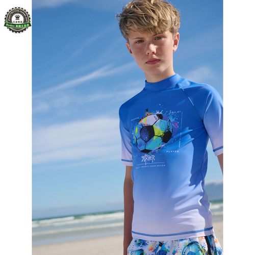 代购 NEXT儿童泳衣 26夏季男童钴蓝色足球防晒短袖泳装T恤 3-16岁