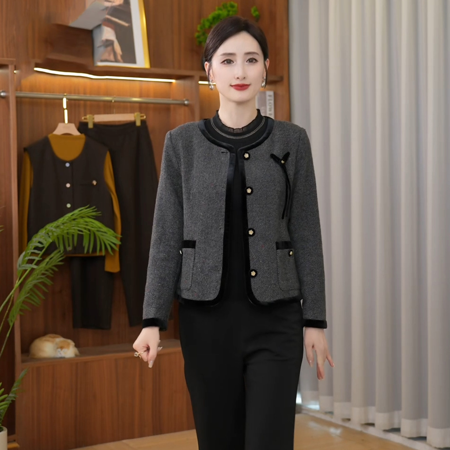 中老年女春秋时尚减龄上衣套装