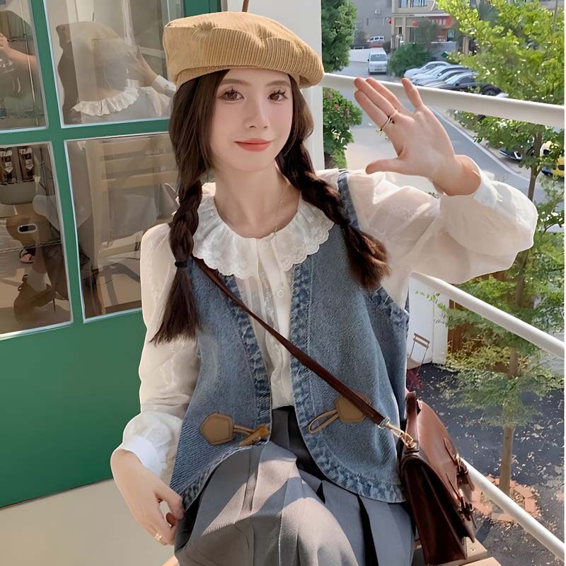 今年流行新中式盘扣牛仔马甲女春秋新款高级感小个子短款复古马夹