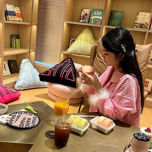 SHAHD 粉白格子睡衣家居服套装毛领边可拆卸泡泡棉休闲家居外穿服