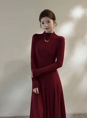 2025圣诞新年战袍连衣裙秋冬新款半高领长袖气质显瘦内搭打底长裙